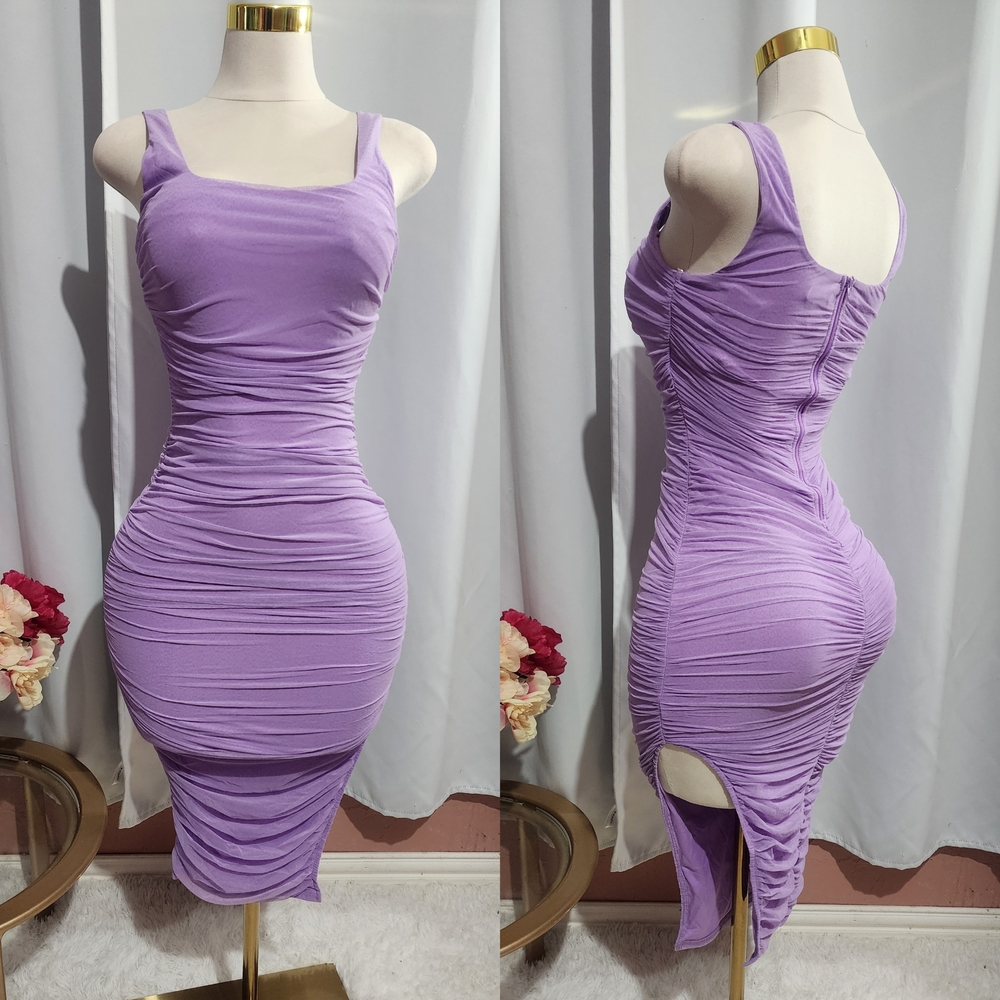 Chic Lavender Ruched Midi Dress